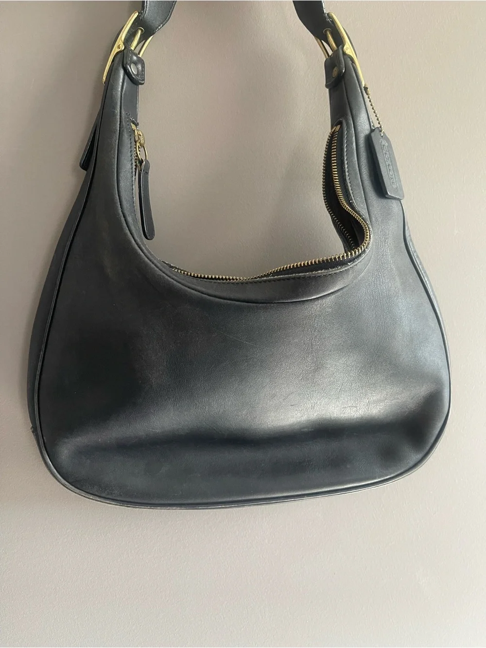 Vintage Coach | Black Leather West Zoe Hobo Bag 9591 Y2K 2000s Gold Hardware